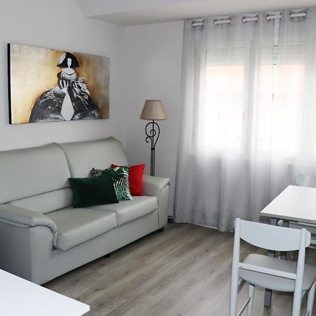 Kasetas Apartment'S Sarria Εξωτερικό φωτογραφία